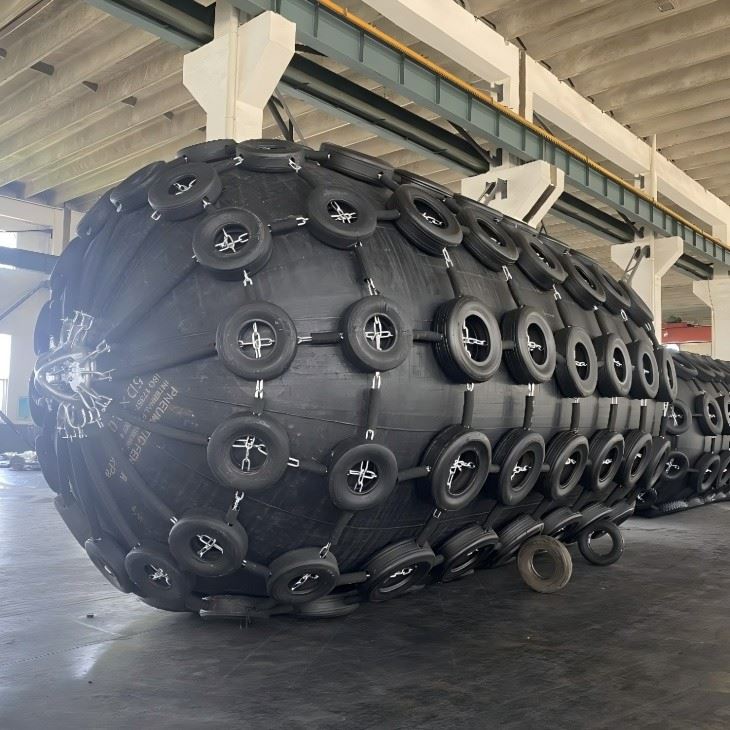 50Kpa Rubber Fenders For Ship Dock